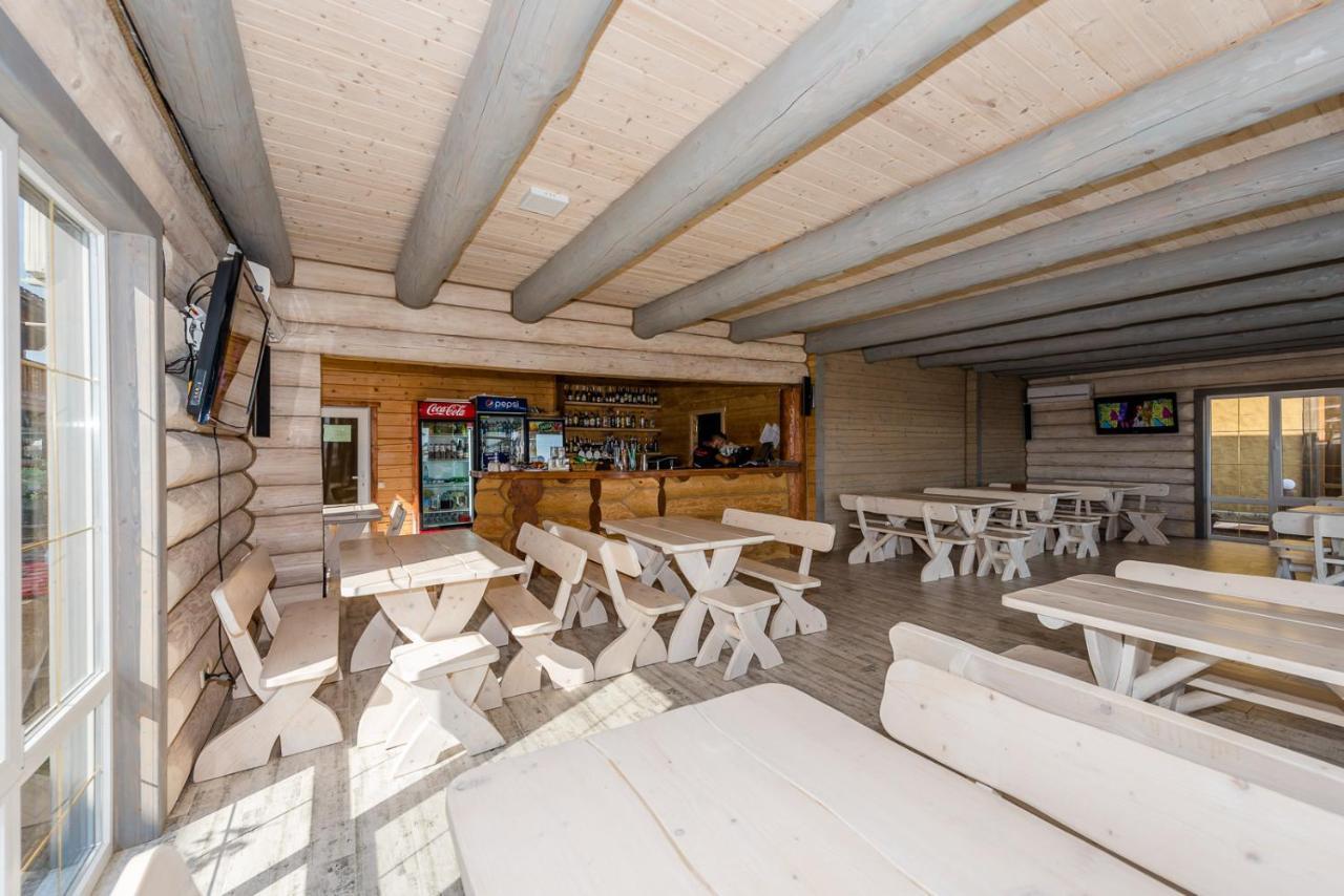 Пегас Hotel Zaliznyy Port Exterior photo